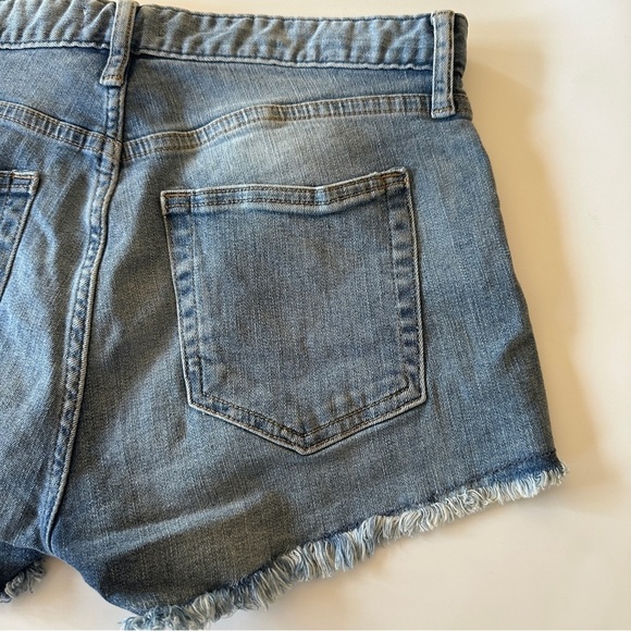 H&M Blue Denim Jean Shorts Distressed Relaxed Fit Size 4 - Picture 4 of 13